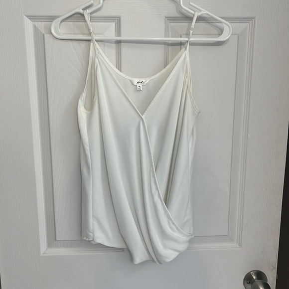 3 for 20! White tank top - Picture 1 of 4